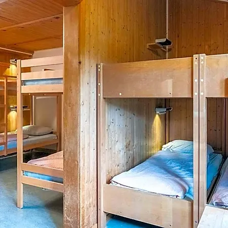 Youth Hostel *